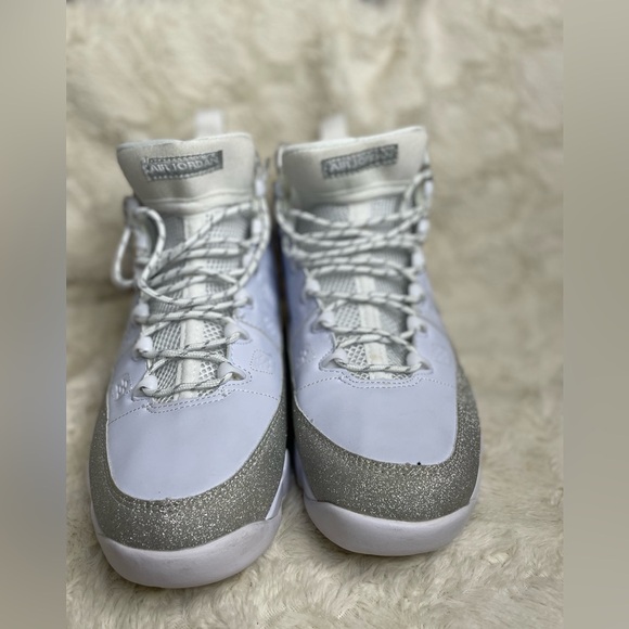 2019Womens Air Jordan 11 Retro 'Vast Grey' size 11 - Picture 5 of 6